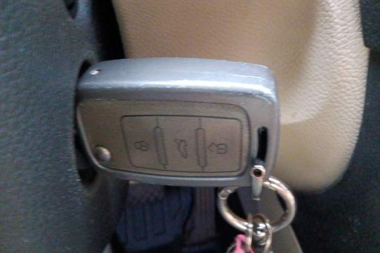 Used Volkswagen Golf 2011 1.6L Automatic Comfort Model Vehicle Key