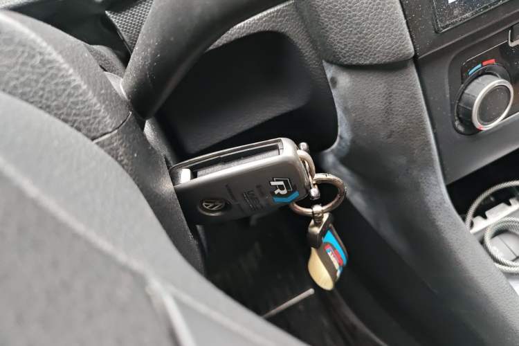 Used Volkswagen Golf 2011 1.4 TSI Automatic Comfort Model Vehicle Key