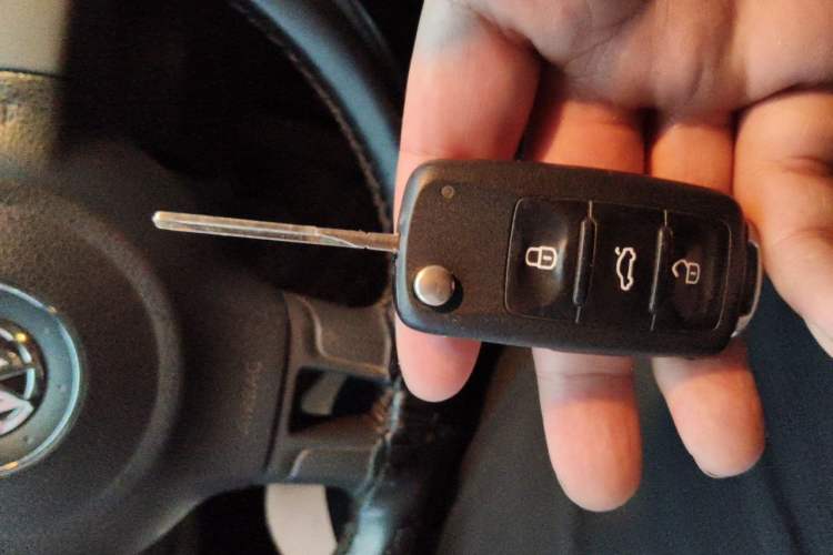 Used Volkswagen Golf 2011 1.6L Automatic Comfort Model Vehicle Key