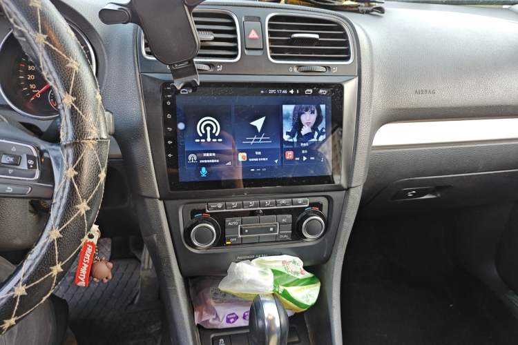 Used Volkswagen Golf 2011 1.4 TSI Comfort Travel Edition Audio And AC Panel
