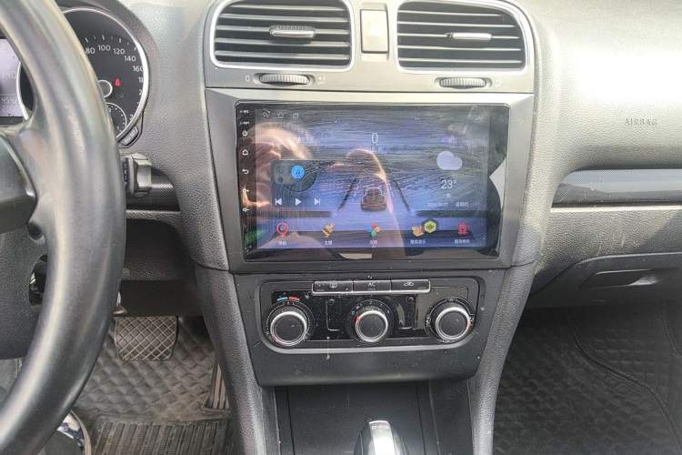 Used Volkswagen Golf 2011 1.4 TSI Automatic Comfort Model Audio And AC Panel
