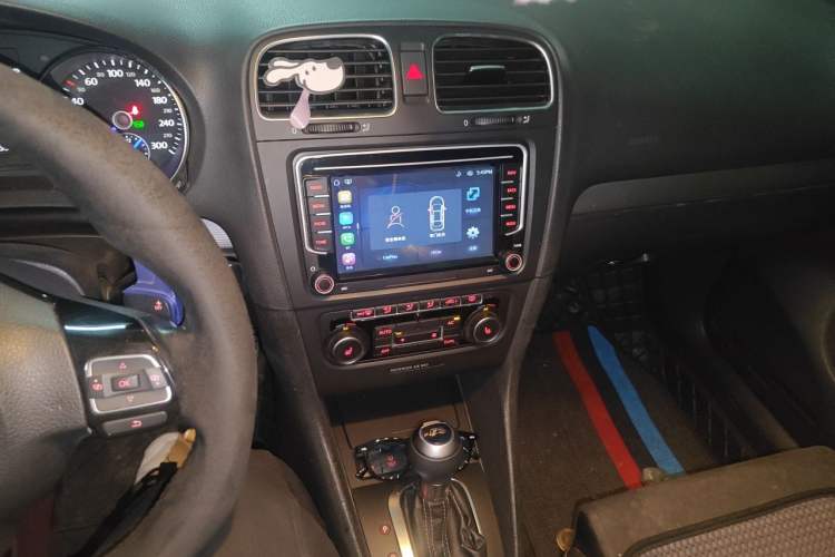 Used Volkswagen Golf 2011 2.0 TSI R Audio And AC Panel