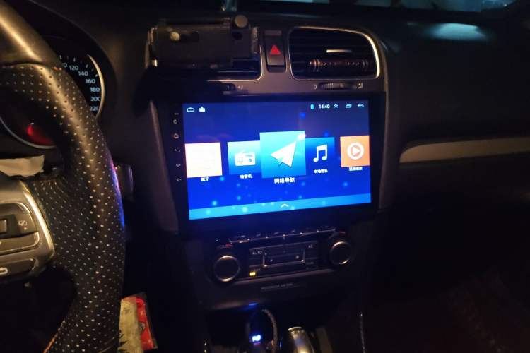 Used Volkswagen Golf 2011 1.4 TSI Comfort Travel Edition Audio And AC Panel