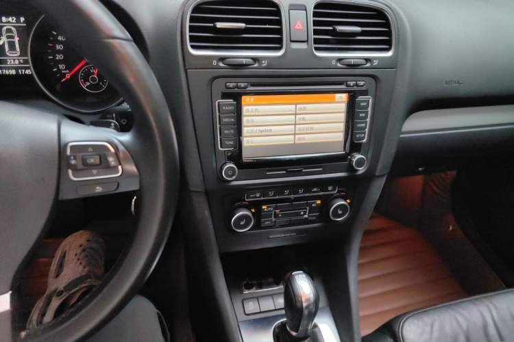 Used Volkswagen Golf 2011 1.4 TSI Comfort Travel Edition Audio And AC Panel