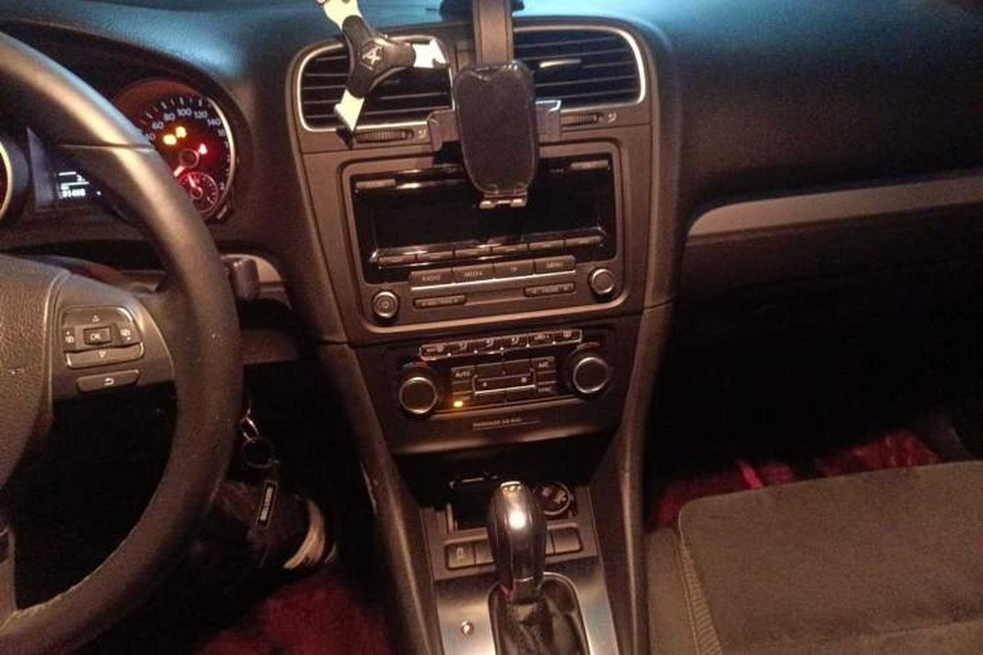 Used Volkswagen Golf 2011 1.4 TSI Comfort Travel Edition Audio And AC Panel