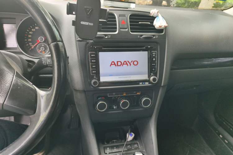Used Volkswagen Golf 2011 1.4 TSI Automatic Comfort Model Audio And AC Panel