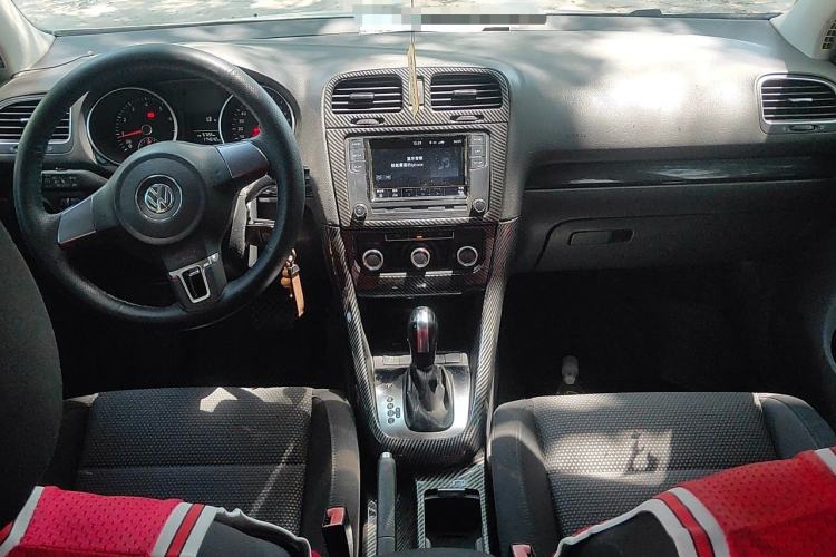 Used Volkswagen Golf 2011 1.4 TSI Automatic Comfort Model Center Console