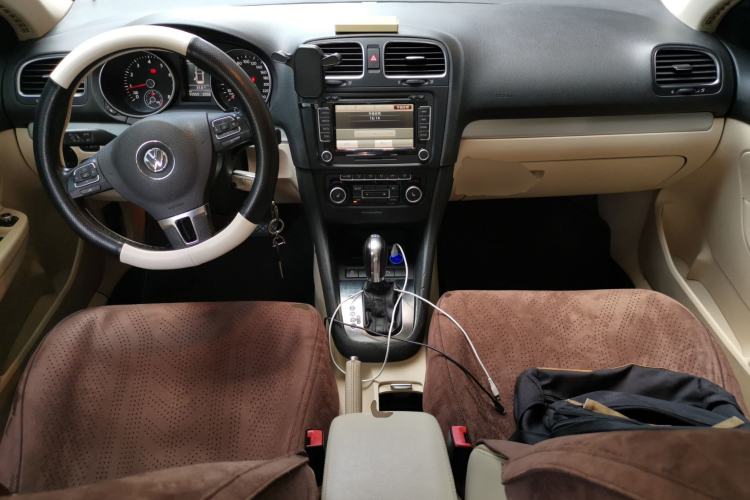 Used Volkswagen Golf  Center Console