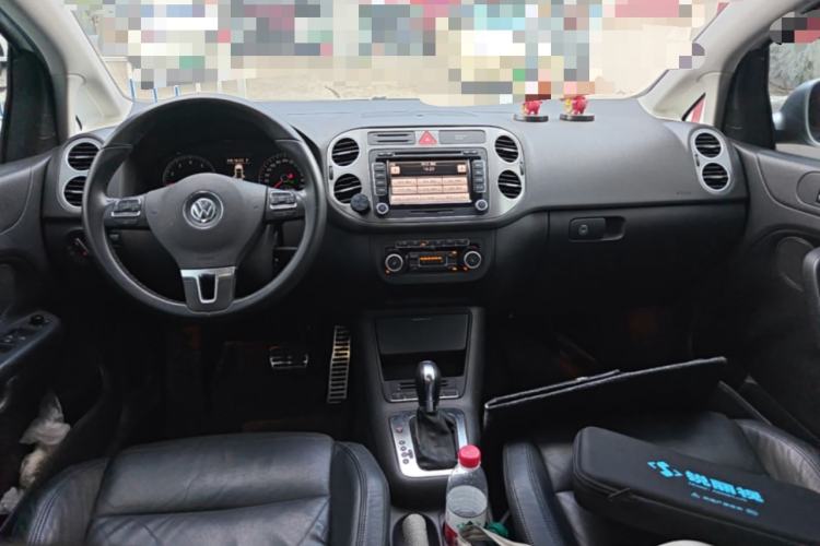 Used Volkswagen Golf 2011 1.4TSI Cross Golf Center Console