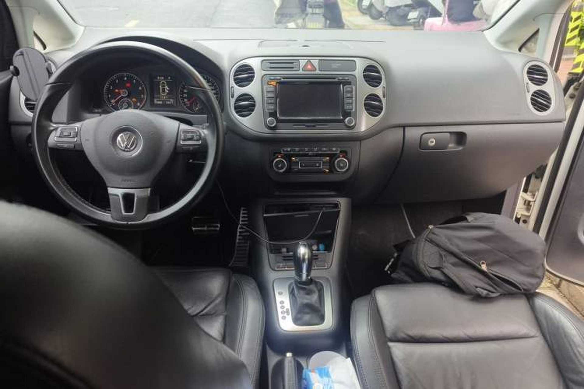 Used Volkswagen Golf 2011 1.4TSI Cross Golf Center Console