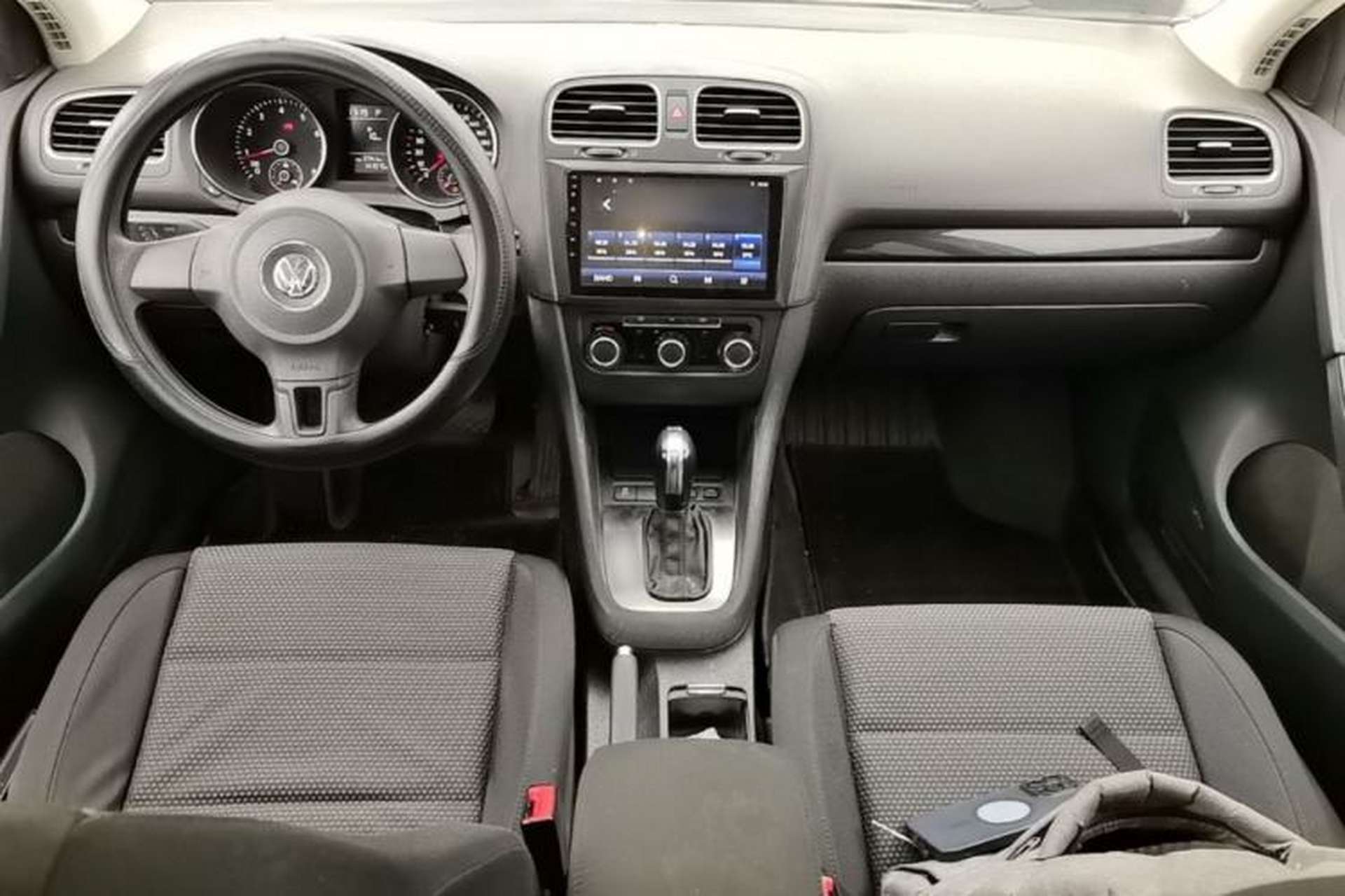 Used Volkswagen Golf 2011 1.4 TSI Automatic Comfort Model Center Console