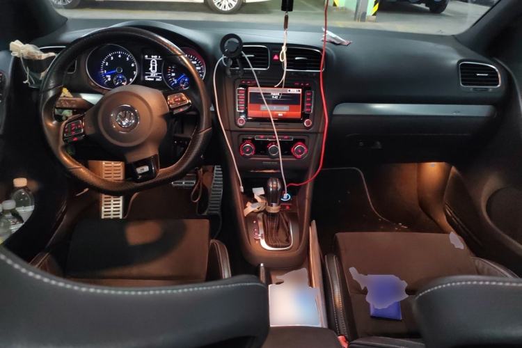 Used Volkswagen Golf 2011 2.0 TSI R Center Console