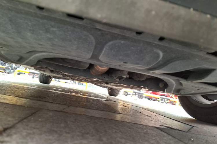 Used Volkswagen Golf 2011 1.6L Automatic Fashion Edition Chassis Front
