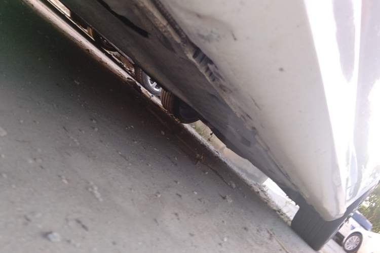Used Volkswagen Golf 2011 2.0 TSI R Chassis Front Left