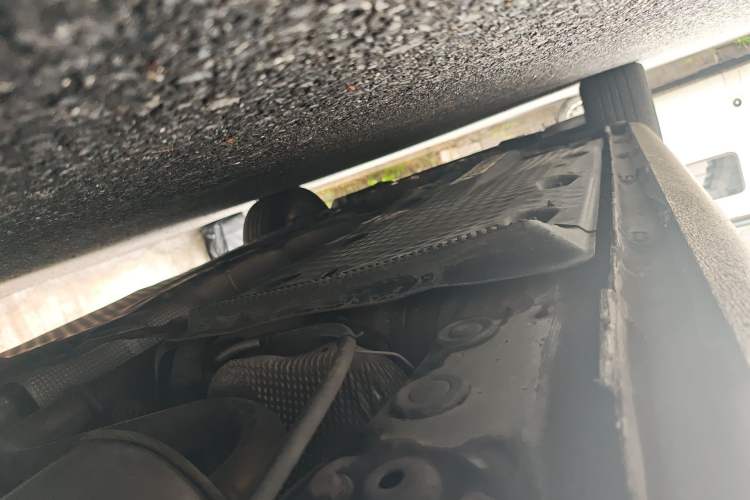 Used Volkswagen Golf 2011 1.4 TSI Automatic Comfort Model Chassis Rear Left