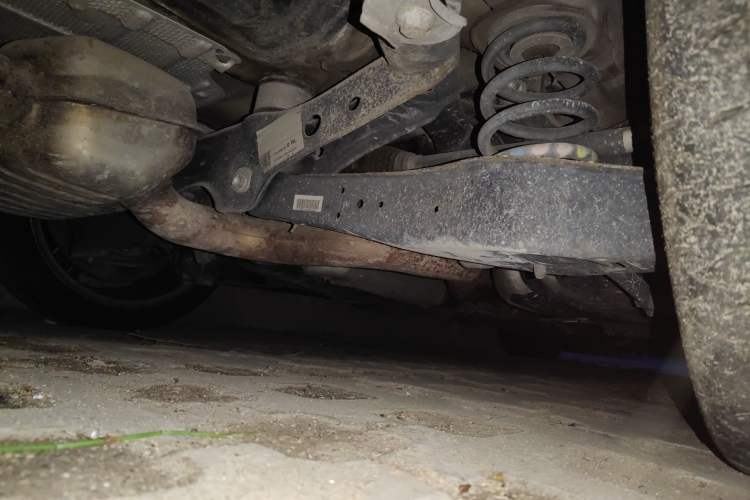 Used Volkswagen Golf 2011 2.0 TSI R Chassis Rear Right