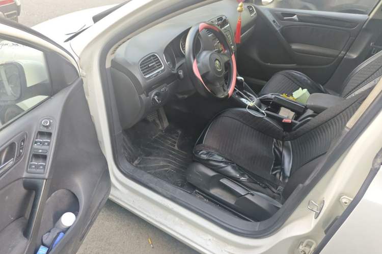 Used Volkswagen Golf 2011 1.4 TSI Automatic Comfort Model Driver Seat