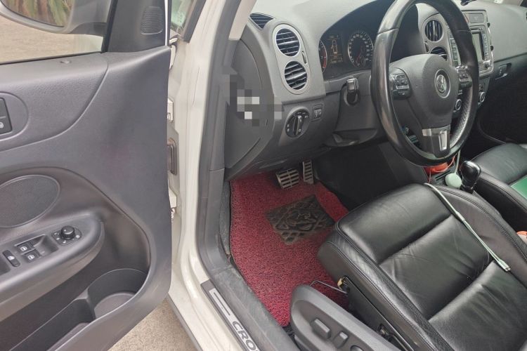 Used Volkswagen Golf 2011 1.4TSI Cross Golf Driver Seat
