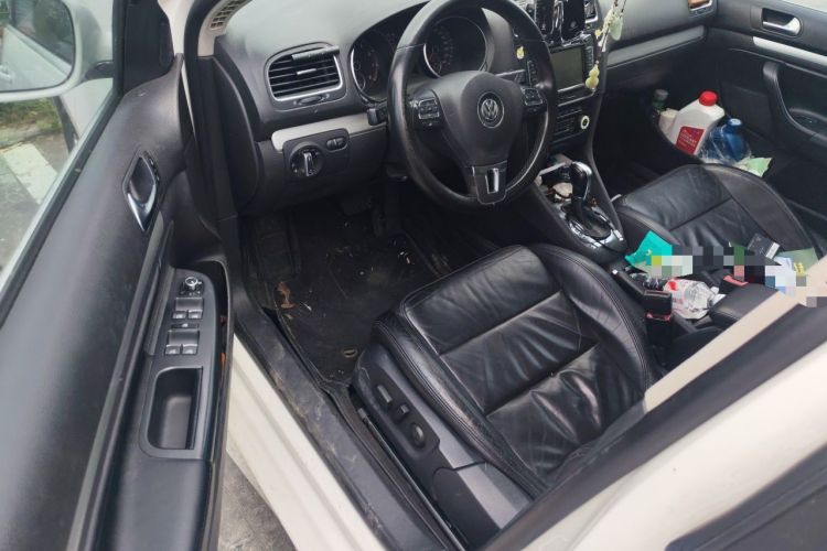 Used Volkswagen Golf 2011 1.4 TSI Luxury Touring Edition Driver Seat