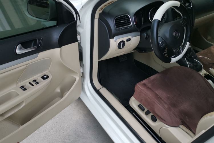 Used Volkswagen Golf  Driver Seat