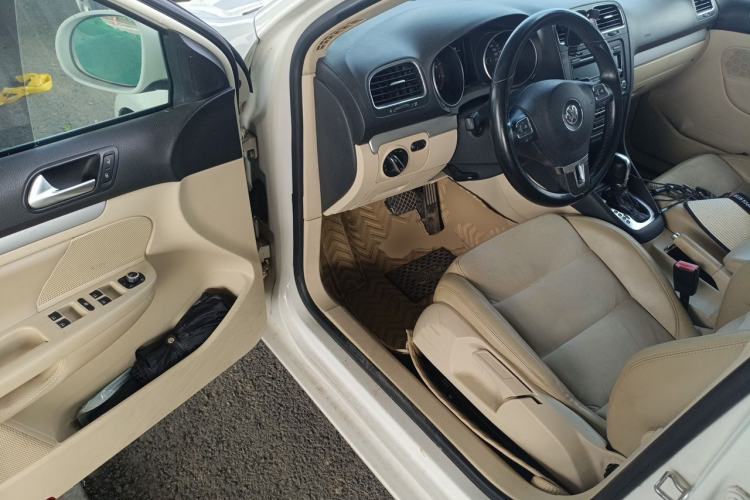 Used Volkswagen Golf 2011 1.4 TSI Comfort Travel Edition Driver Seat