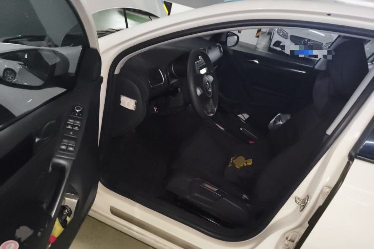 Used Volkswagen Golf 2011 1.6L Automatic Comfort Model Driver Seat