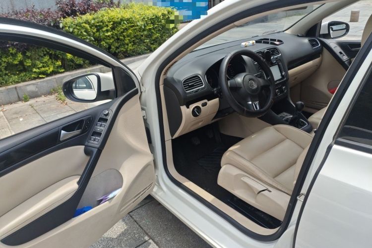 Used Volkswagen Golf 2011 1.4 TSI Manual Comfort Edition Driver Seat