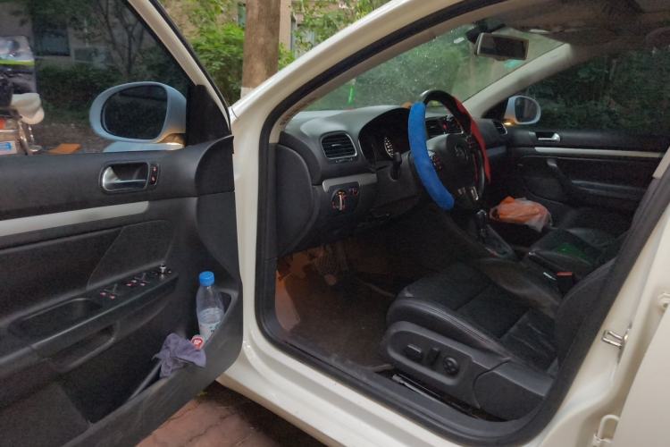 Used Volkswagen Golf 2011 1.4 TSI Luxury Touring Edition Driver Seat