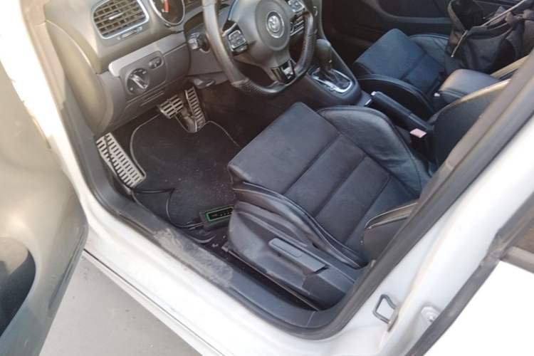 Used Volkswagen Golf 2011 2.0 TSI R Driver Seat