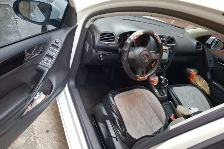 Used Volkswagen Golf 2011 1.4 TSI Automatic Comfort Model Driver Seat