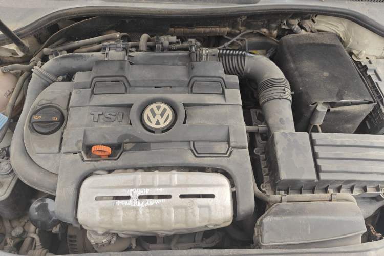 Used Volkswagen Golf 2011 1.4 TSI Luxury Touring Edition Engine Bay