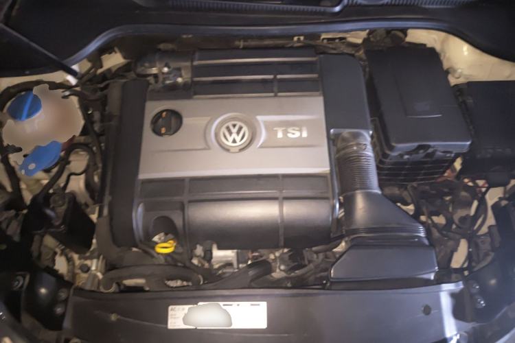 Used Volkswagen Golf 2011 2.0 TSI R Engine Bay