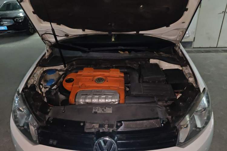 Used Volkswagen Golf 2011 1.4 TSI Comfort Travel Edition Engine Bay