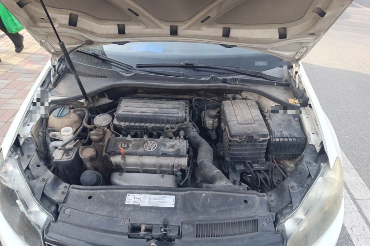 Used Volkswagen Golf 2011 1.6L Automatic Fashion Edition Engine Bay