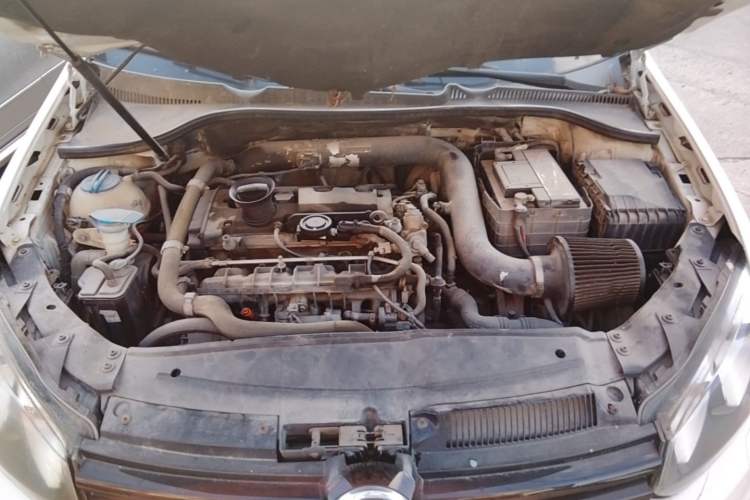 Used Volkswagen Golf 2011 2.0 TSI R Engine Bay