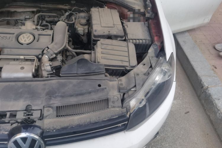 Used Volkswagen Golf 2011 1.4 TSI Automatic Comfort Model Engine Bay Left
