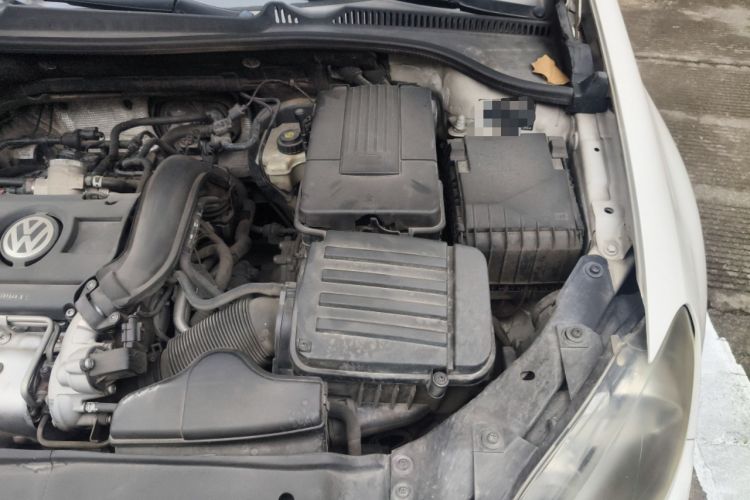 Used Volkswagen Golf 2011 1.4 TSI Automatic Comfort Model Engine Bay Left
