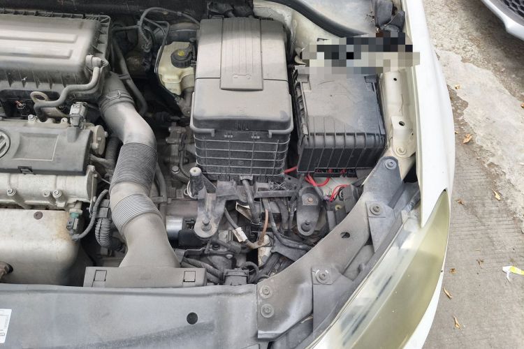 Used Volkswagen Golf 2011 1.6L Automatic Comfort Model Engine Bay Left