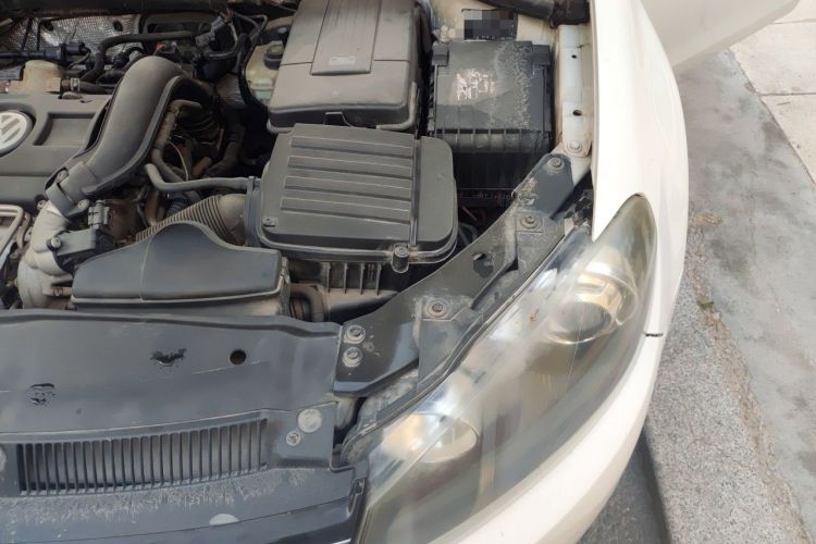 Used Volkswagen Golf 2011 1.4 TSI Automatic Luxury Edition Engine Bay Left