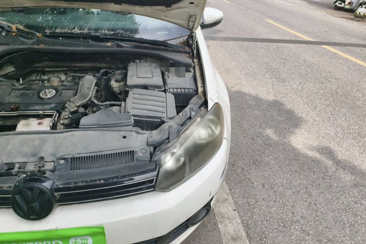 Used Volkswagen Golf 2011 1.4 TSI Automatic Comfort Model Engine Bay Left