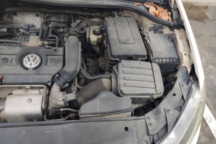 Used Volkswagen Golf 2011 1.4 TSI Automatic Comfort Model Engine Bay Left