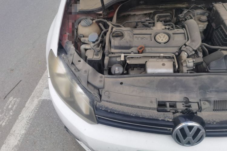Used Volkswagen Golf 2011 1.4 TSI Automatic Comfort Model Engine Bay Right
