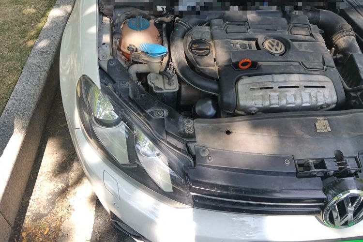 Used Volkswagen Golf 2011 1.4 TSI Luxury Touring Edition Engine Bay Right
