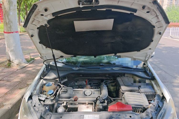 Used Volkswagen Golf 2011 1.4 TSI Automatic Comfort Model Engine Bay