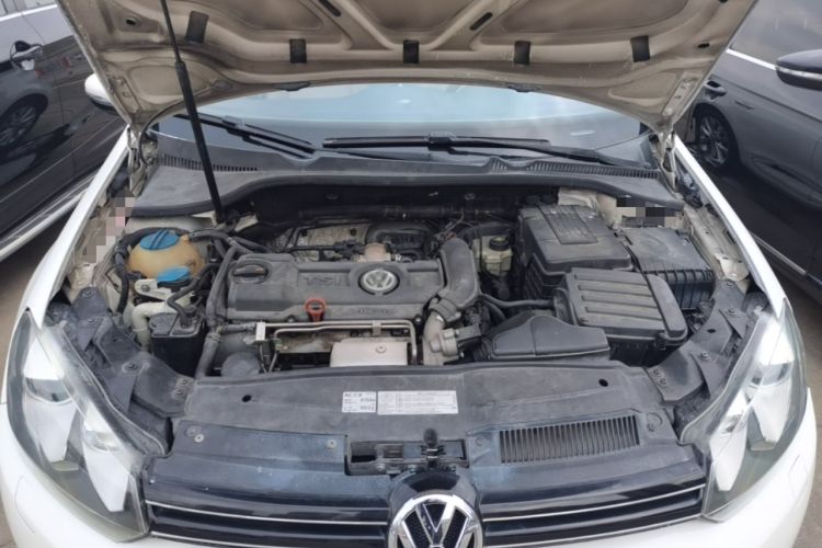 Used Volkswagen Golf 2011 1.4 TSI Automatic Luxury Edition Engine Bay