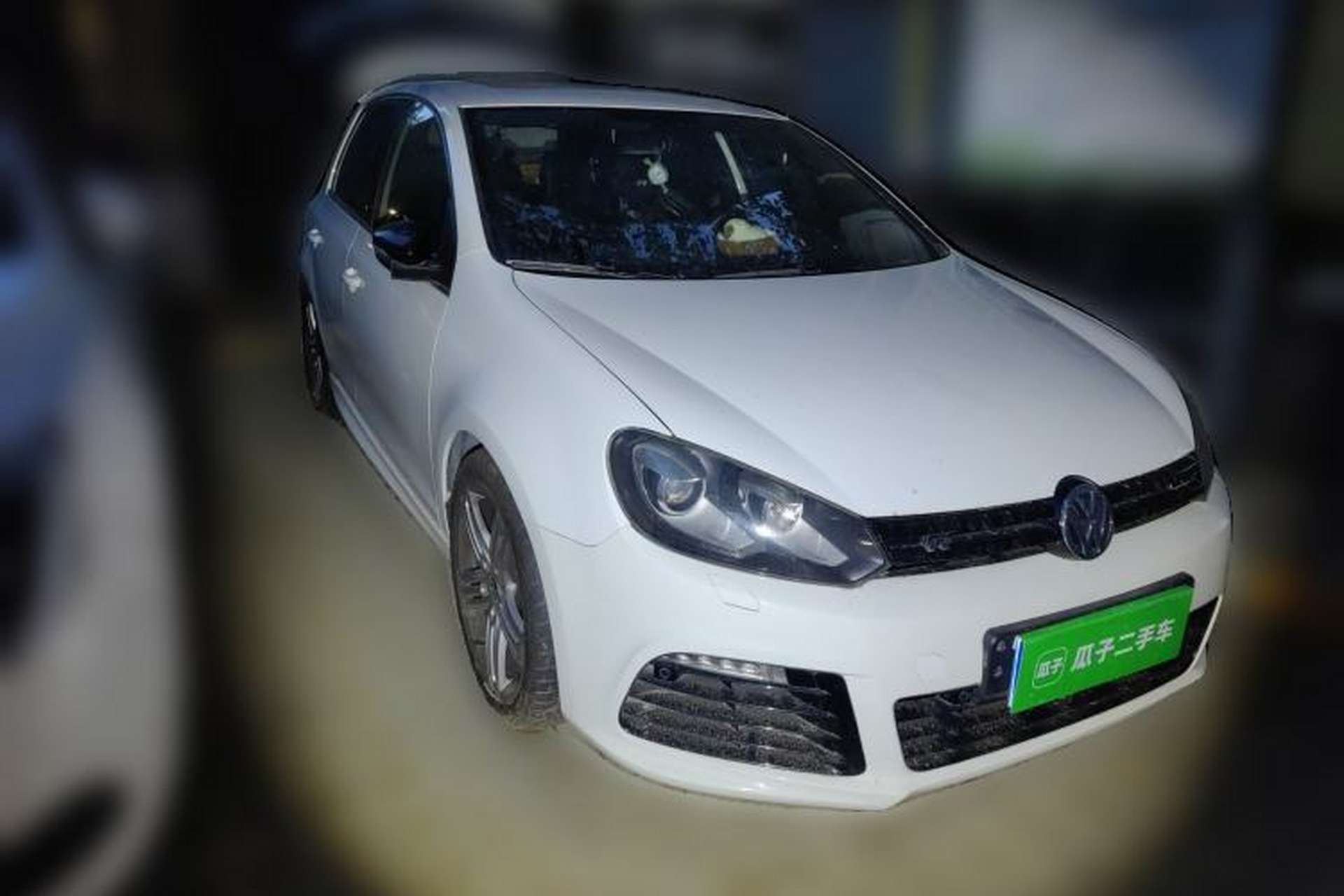 Used Volkswagen Golf 2011 2.0 TSI R Front Right 45 Deg