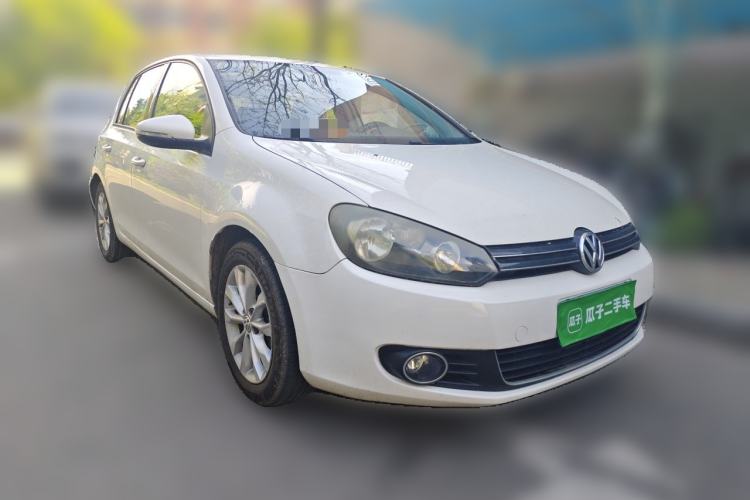 Used Volkswagen Golf 2011 1.4 TSI Automatic Comfort Model Front Right 45 Deg