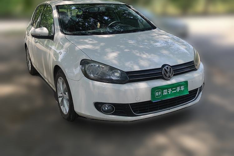 Used Volkswagen Golf 2011 1.4 TSI Automatic Comfort Model Front Right 45 Deg