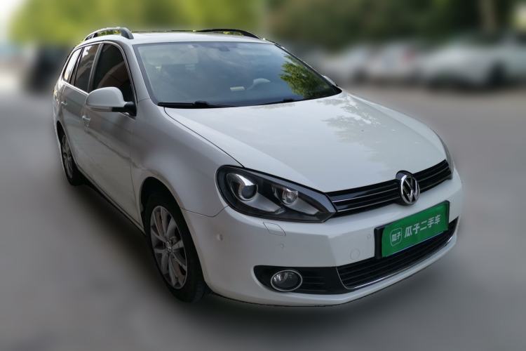 Used Volkswagen Golf  Front Right 45 Deg