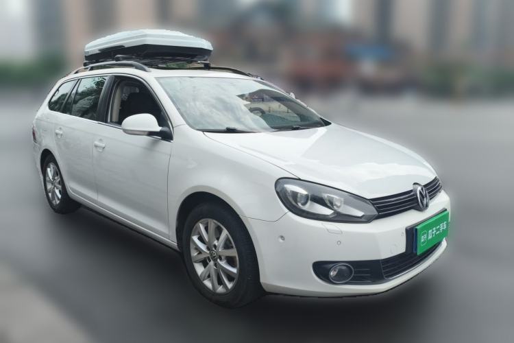 Used Volkswagen Golf 2011 1.4 TSI Luxury Touring Edition Front Right 45 Deg